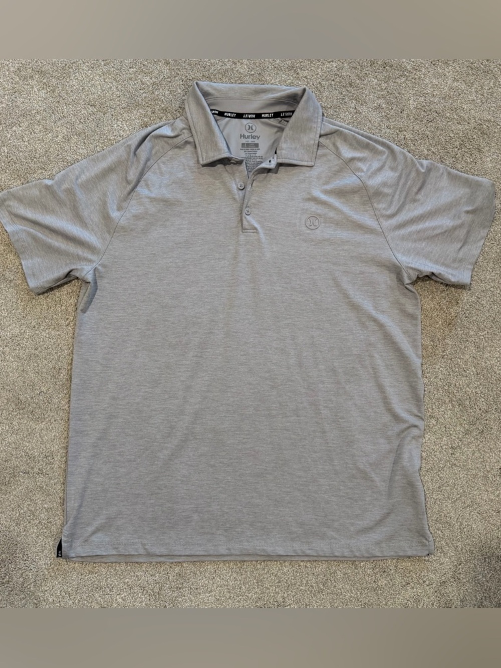 Hurley Men’s Size Large light gray short sleeve polo shirt